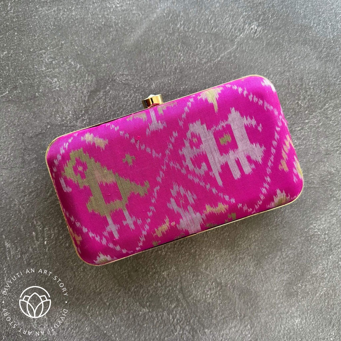 Patola Handloom Clutch - Pink