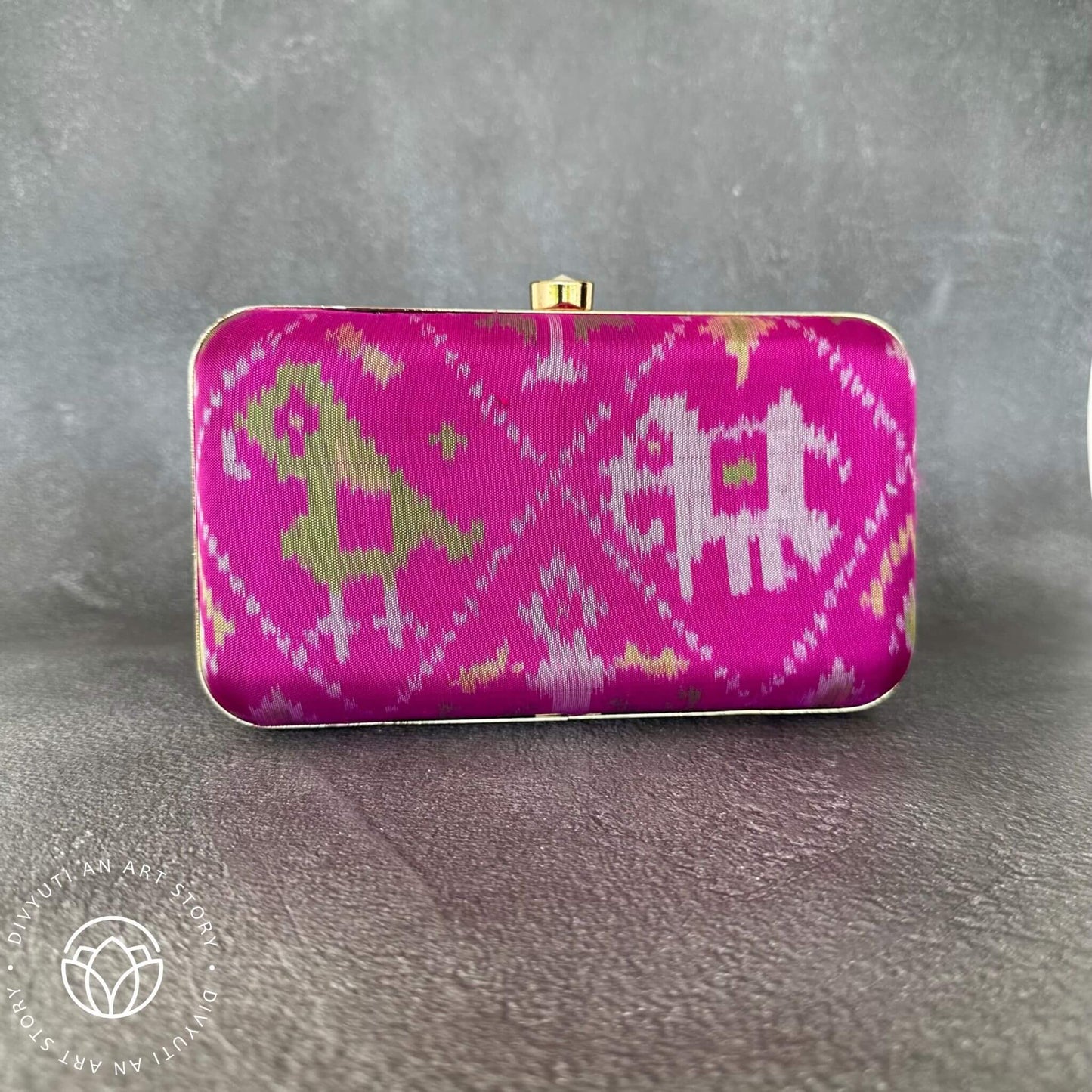 Patola Handloom Clutch - Pink