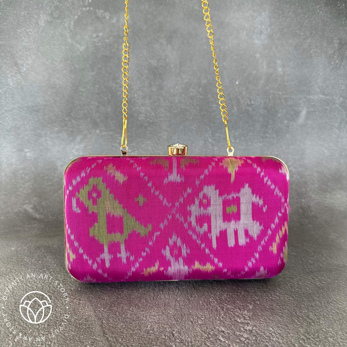 Patola Handloom Clutch - Pink